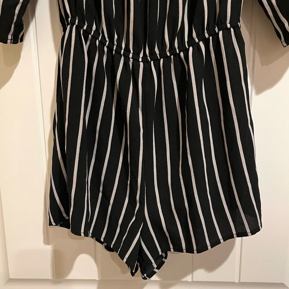 Small Romper - Picture 3 of 5